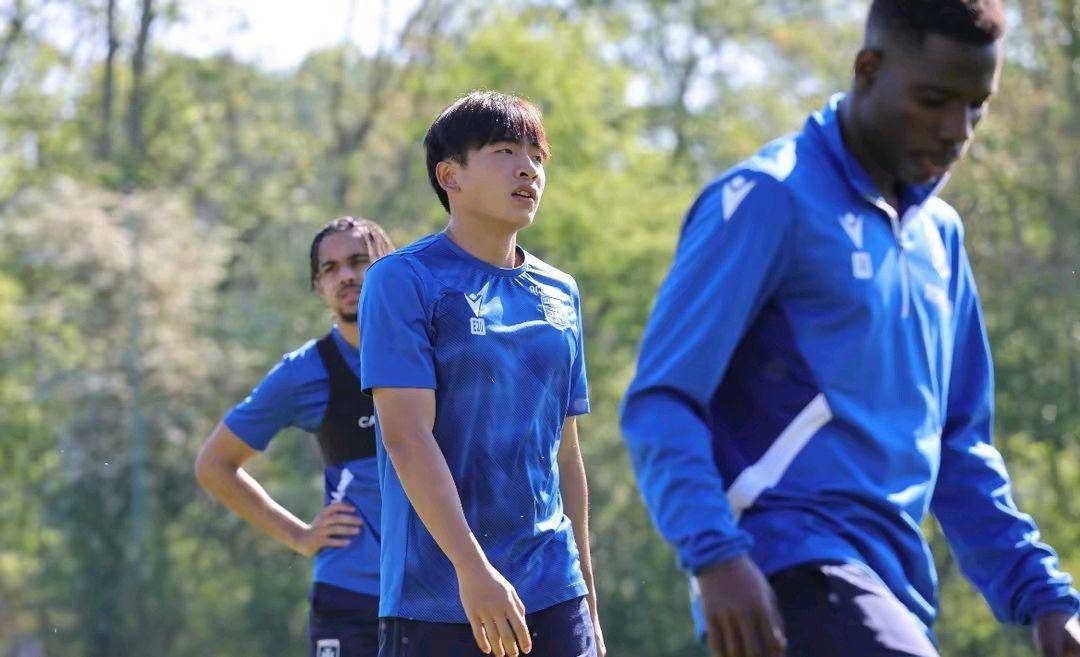 AC Milan Sports-出国留学与训练相结合，提升中国足球国际竞争力的简单介绍